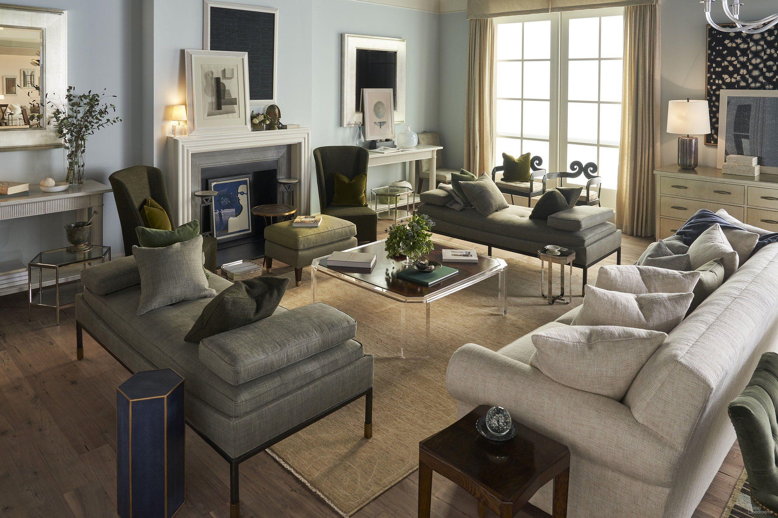 The appearance of Truly Gallery Occasional Table Set In Polished Nickel designed by Century Furniture in the transitional interior design. This polished nickel piece of furniture  was selected by 1StopBedrooms from Thomas O'Brien Collection to add a touch of cosiness and style into your home. Sku: AEA-616;AEA-674. Material: Metal.