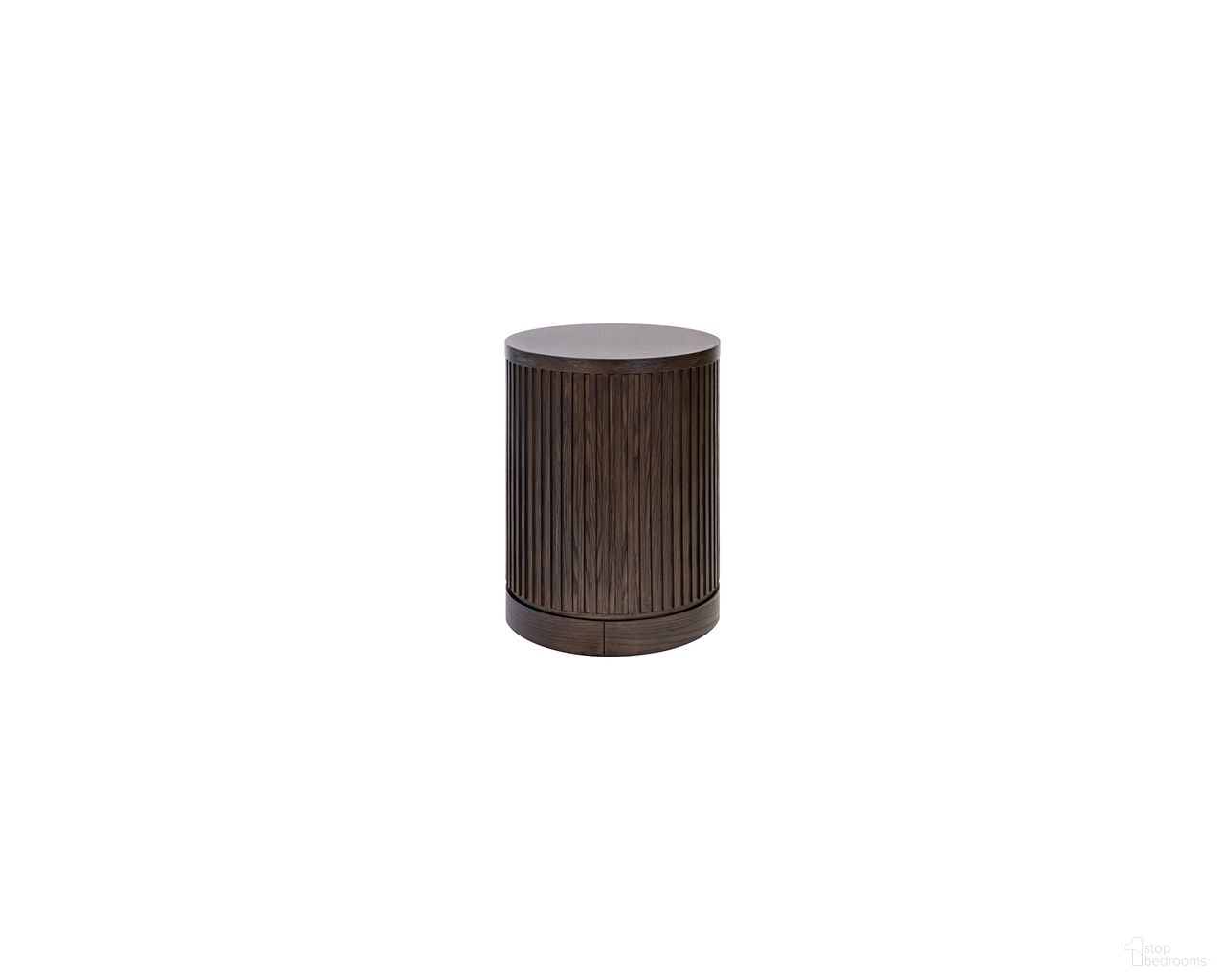 The appearance of Tulane 18 Inch Round Side Table In Brown designed by Martin Furniture in the modern / contemporary interior design. This brown piece of furniture was selected by 1StopBedrooms from Tulane Collection to add a touch of cosiness and style into your home. Sku: IMTU1824. Material: Wood.