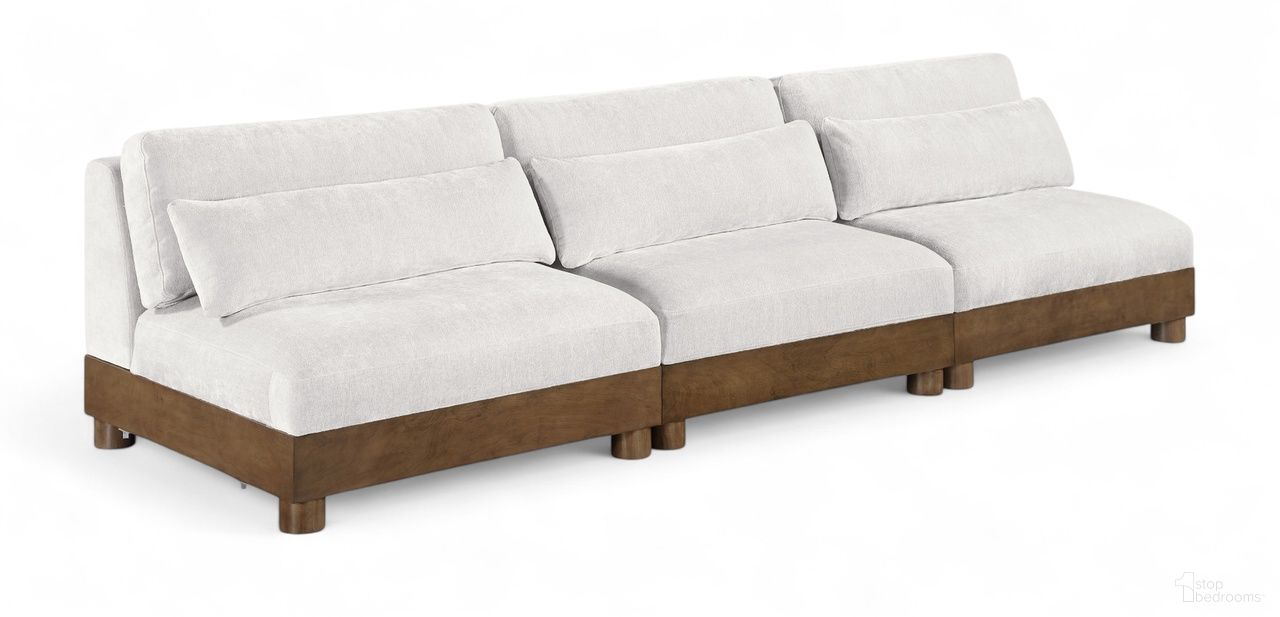 The appearance of Turin 120 Inch Chenille Fabric Upholstered 3-Piece Modular Sofa In Cream designed by Meridian in the modern / contemporary interior design. This cream piece of furniture was selected by 1StopBedrooms from Turin Collection to add a touch of cosiness and style into your home. Sku: 606Cream-Armless;606Cream-Armless;606Cream-Armless. Material: Birch Wood.