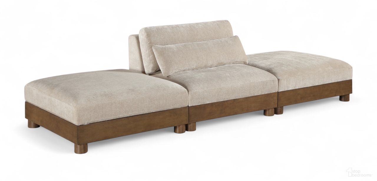 The appearance of Turin 120 Inch Chenille Fabric Upholstered 3-Piece Modular Sofa In Taupe designed by Meridian in the modern / contemporary interior design. This taupe piece of furniture was selected by 1StopBedrooms from Turin Collection to add a touch of cosiness and style into your home. Sku: 606Taupe-Armless;606Taupe-Ott;606Taupe-Ott. Material: Birch Wood.
