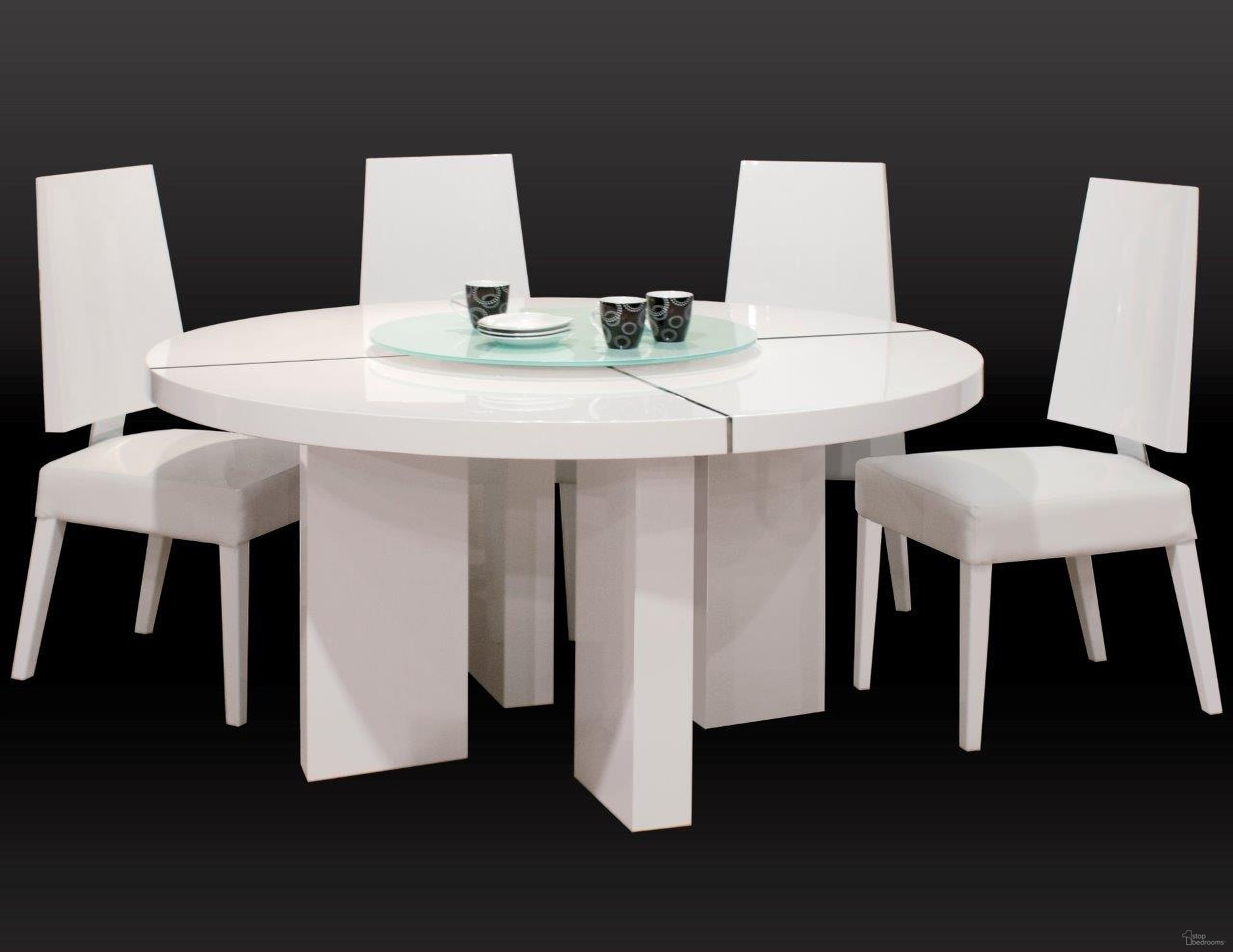 The appearance of Turno White Lacquer Table designed by Sharelle Furnishings in the modern / contemporary interior design. This white piece of furniture  was selected by 1StopBedrooms from Turno Collection to add a touch of cosiness and style into your home. Sku: TURNO-WL-TABLE. Table Base Style: Pedestal. Table Top Shape: Round. Material: Bonded Leather. Size: 59".