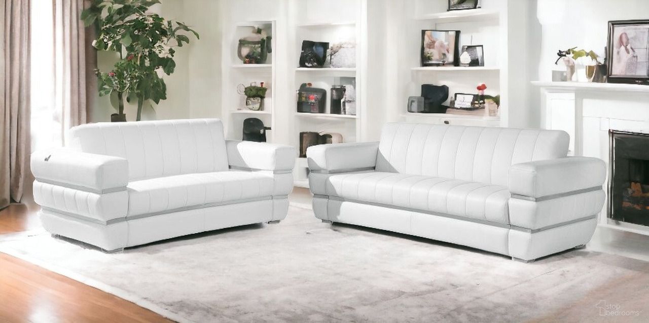 The appearance of Two Piece Indoor Italian Leather Five Person Seating Set In White designed by Homeroots in the modern / contemporary interior design. This white piece of furniture was selected by 1StopBedrooms from to add a touch of cosiness and style into your home. Sku: 476553. Material: Genuine Leather.