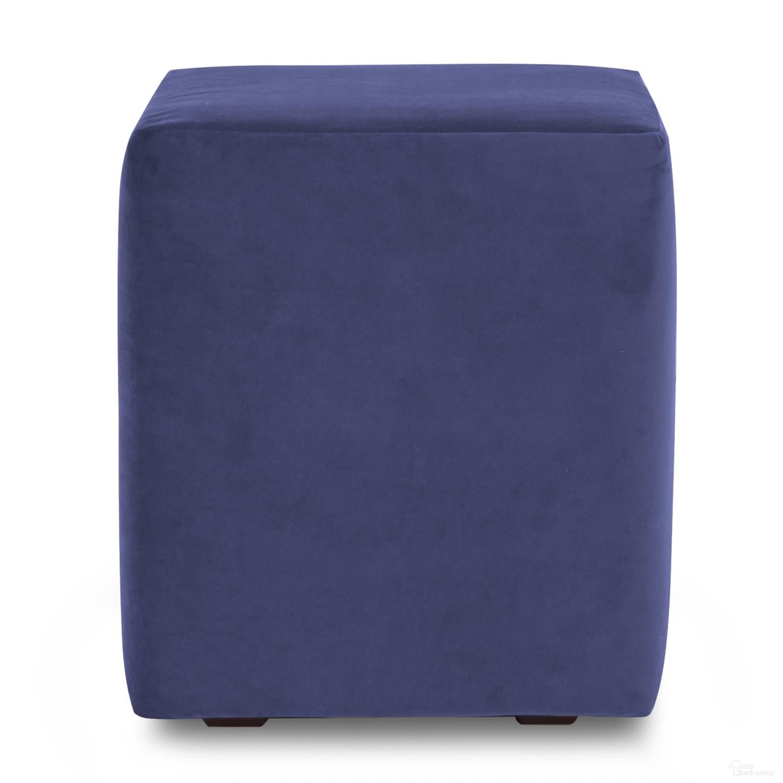 The appearance of Universal Cube Cover Bella (Cover Only) In Royal designed by Howard Elliott in the modern / contemporary interior design. This royal piece of furniture was selected by 1StopBedrooms from Bella Universal Collection to add a touch of cosiness and style into your home. Sku: C128-972. Material: Polyester.