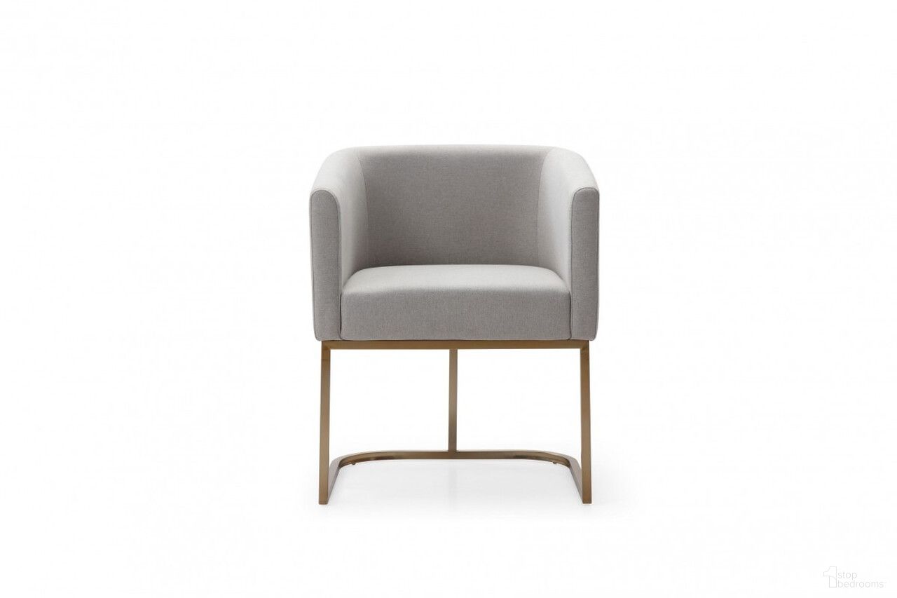 The appearance of Upholstered Fabric Dining Arm Chair In Light Gray and Antique Brass designed by Homeroots in the modern / contemporary interior design. This light gray and antique brass piece of furniture was selected by 1StopBedrooms from to add a touch of cosiness and style into your home. Sku: 487977. Material: Fabric. Chair Type: Arm Chair.