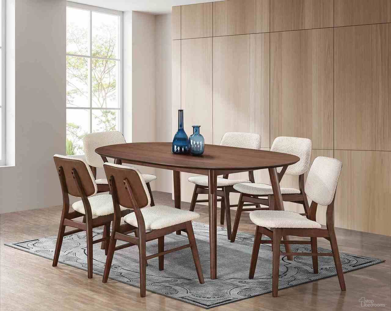 The appearance of Uzwil Dining Room Set In Walnut designed by Furniture of America in the modern / contemporary interior design. This walnut piece of furniture was selected by 1StopBedrooms from Uzwil Collection to add a touch of cosiness and style into your home. Sku: FM3214WN-T;FM3214WN-SC-2PK. Table Top Shape: Oval. Size: 39" x 71". Material: Boucle.