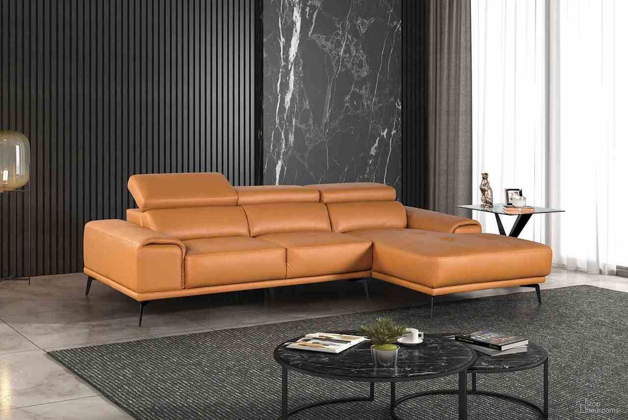 Vadso Right Chaise Sectional In Tangerine