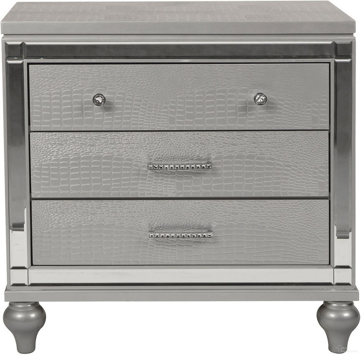 Valentino Silver Upholstered Panel Bedroom Set by New Classic 1StopBedrooms