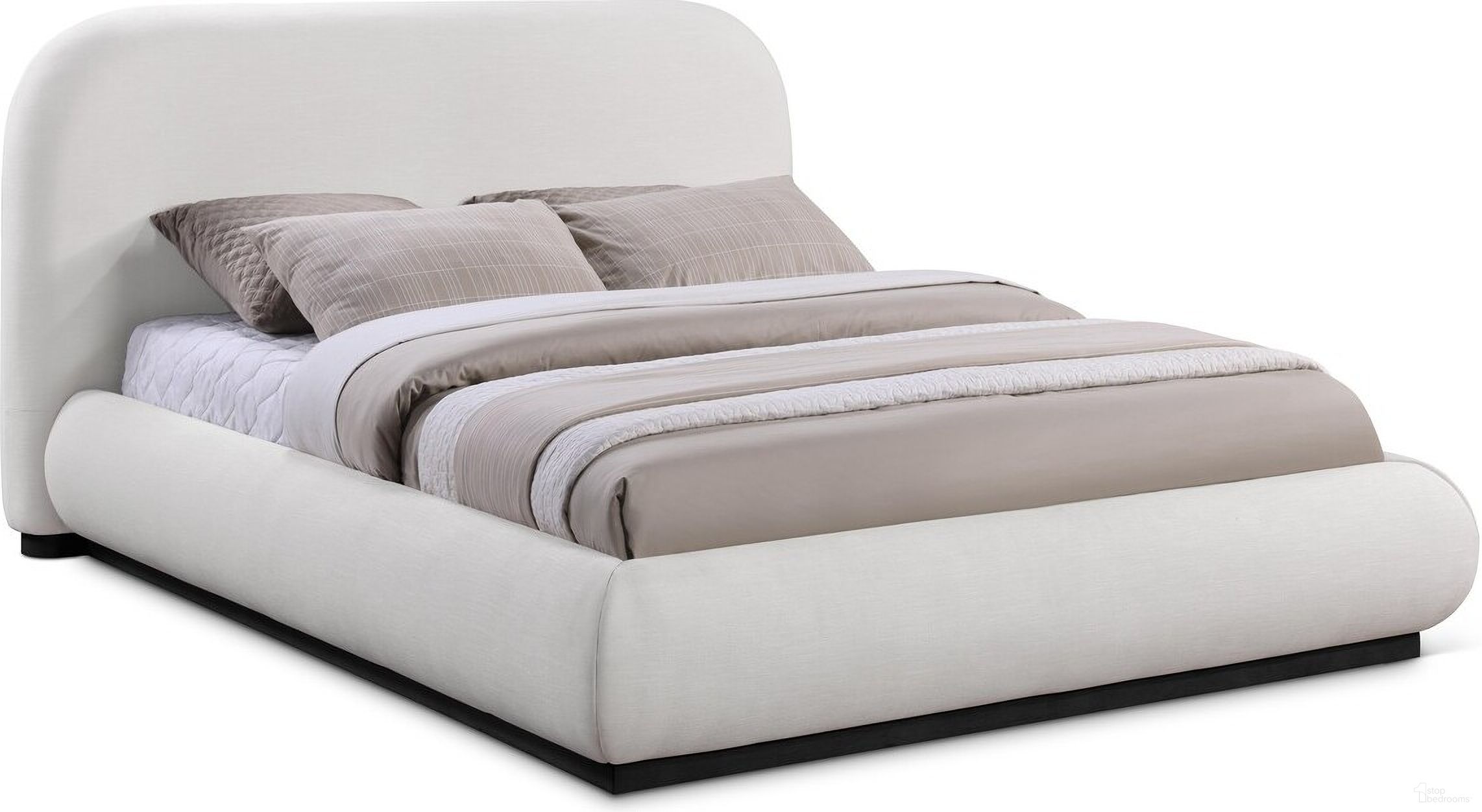 The appearance of Vaughn Linen Textured Fabric King Bed In Cream/Black designed by Meridian in the modern / contemporary interior design. This cream piece of furniture was selected by 1StopBedrooms from Vaughn Collection to add a touch of cosiness and style into your home. Sku: B1212Cream-K Box 1/2 (Headboard);B1212Cream-K Box 2/2 (Footboard / Rails / Slats / Support Legs / Center Support Bar). Bed Type: Platform Bed. Bed Size: King. Material: Rubberwood.