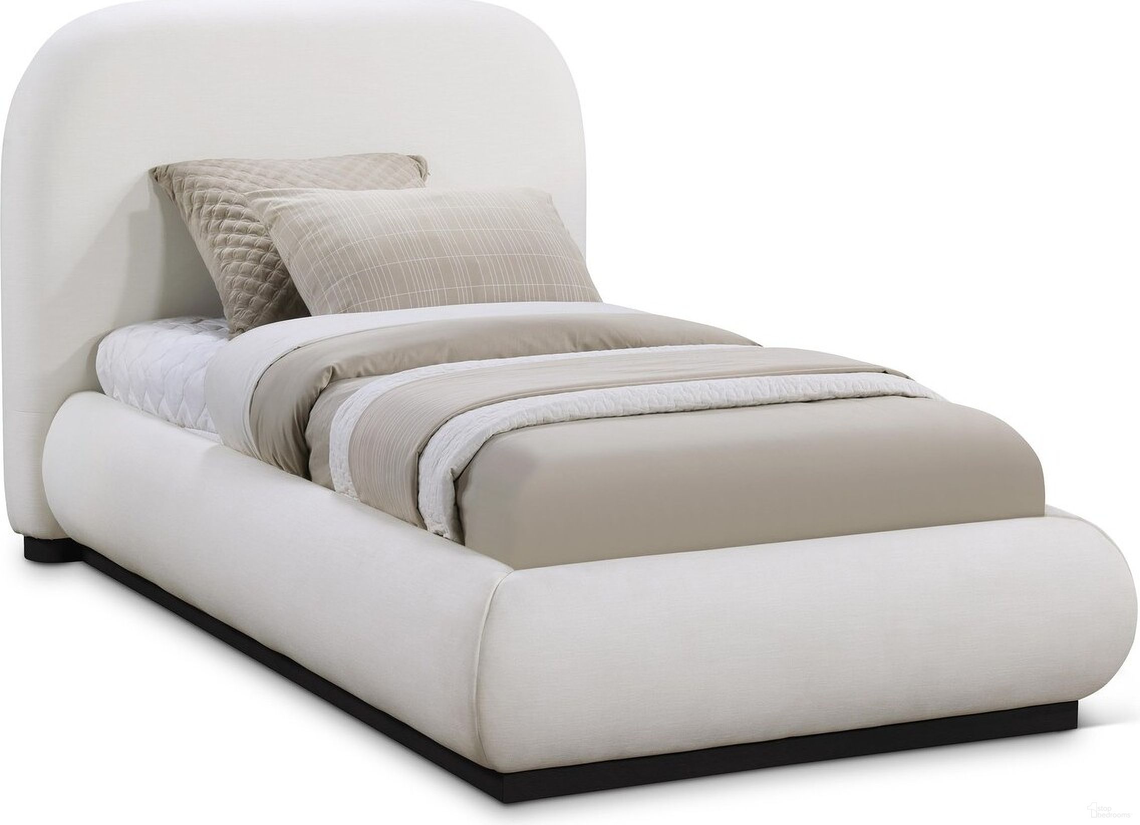 The appearance of Vaughn Linen Textured Fabric Twin Bed In Cream/Black designed by Meridian in the modern / contemporary interior design. This cream piece of furniture was selected by 1StopBedrooms from Vaughn Collection to add a touch of cosiness and style into your home. Sku: B1212Cream-T Box 1/2 (Headboard);B1212Cream-T Box 2/2 (Footboard / Rails / Slats / Support Legs / Center Support Bar). Bed Type: Platform Bed. Bed Size: Twin. Material: Rubberwood.