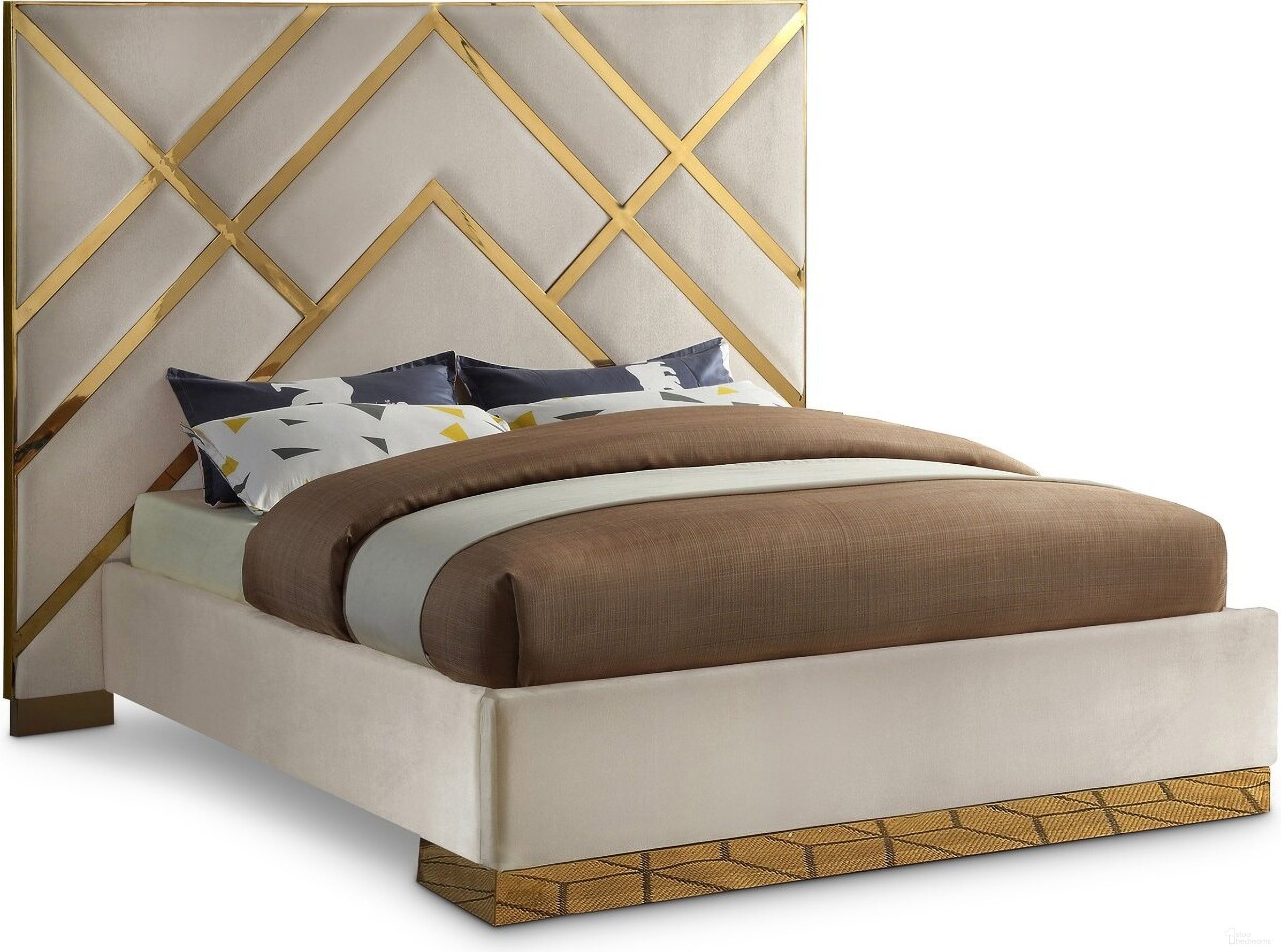 The appearance of Vector Velvet King Bed In Cream designed by Meridian in the modern / contemporary interior design. This cream velvet piece of furniture was selected by 1StopBedrooms from Vector Collection to add a touch of cosiness and style into your home. Sku: VectorCream-K Box 1/2 (HB);VectorCream-K Box 2/2 (Siderails/Footboard/Metal Legs/Metal Bar/Slats). Bed Type: Platform Bed. Bed Size: King. Material: Velvet.