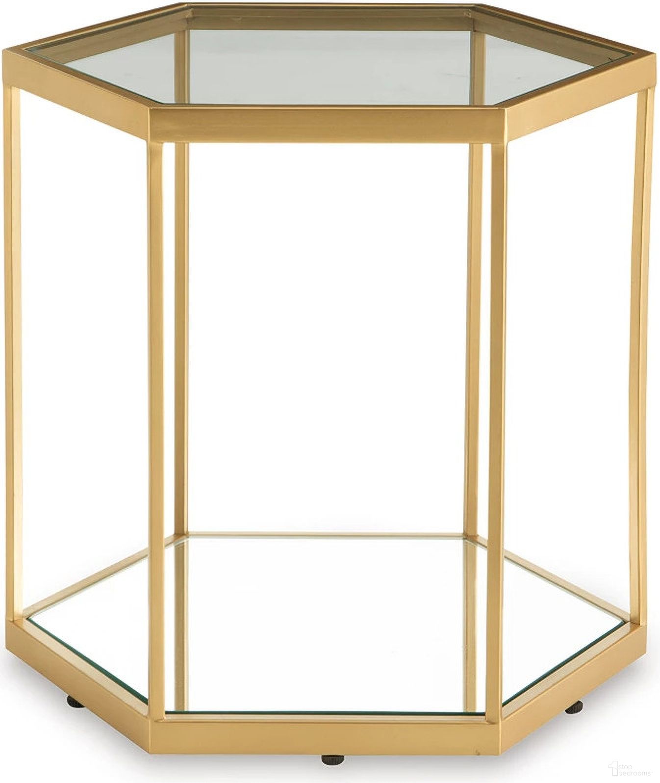The appearance of Veerwick Accent Coffee Table In Gold designed by Signature Design by Ashley in the modern / contemporary interior design. This gold piece of furniture was selected by 1StopBedrooms from Veerwick Collection to add a touch of cosiness and style into your home. Sku: A4000661. Material: Glass.