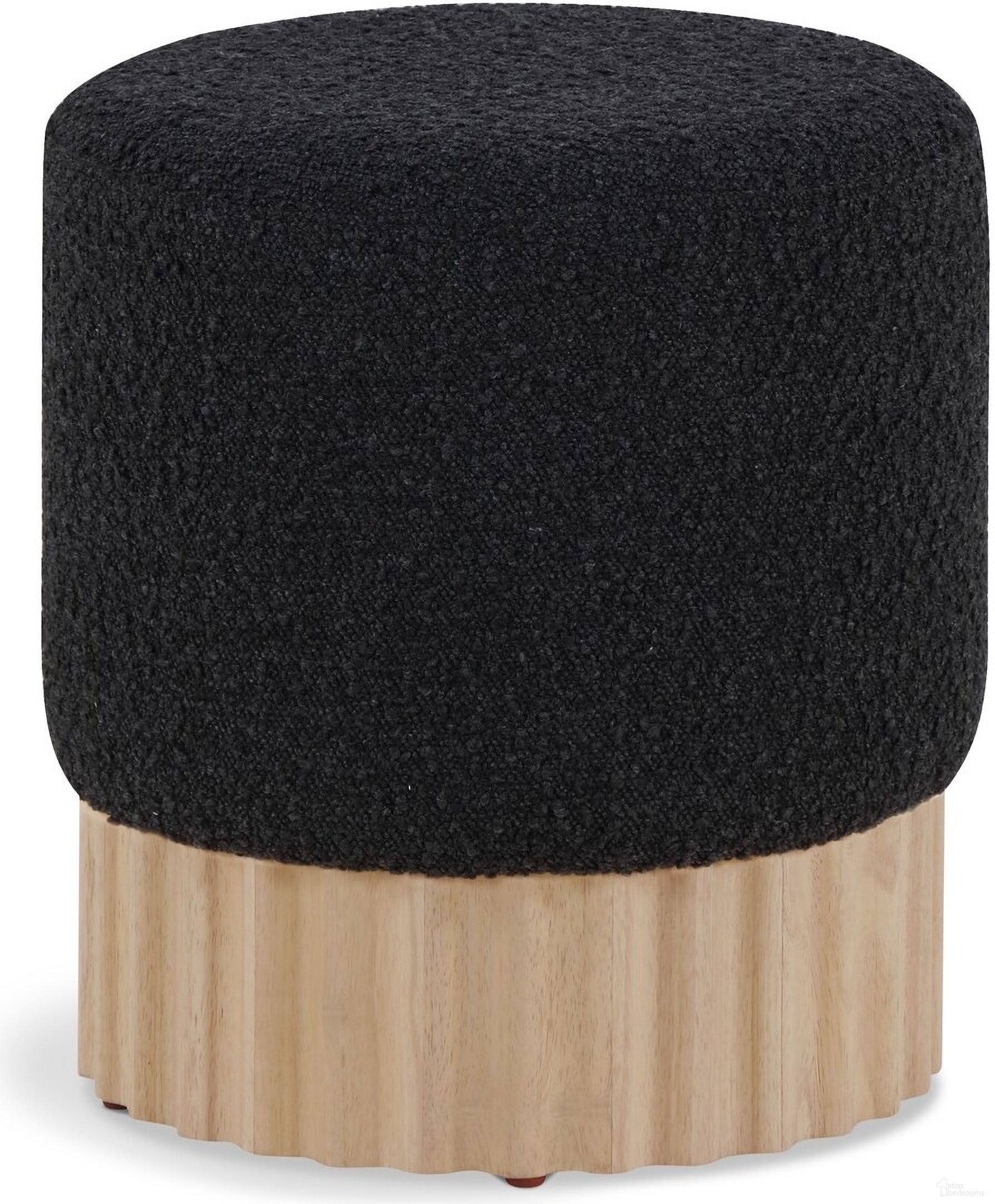 The appearance of Veranda Boucle Fabric Ottoman In Black/Natural designed by Meridian in the transitional interior design. This black piece of furniture was selected by 1StopBedrooms from Veranda Collection to add a touch of cosiness and style into your home. Sku: 22045Black. Material: Boucle.