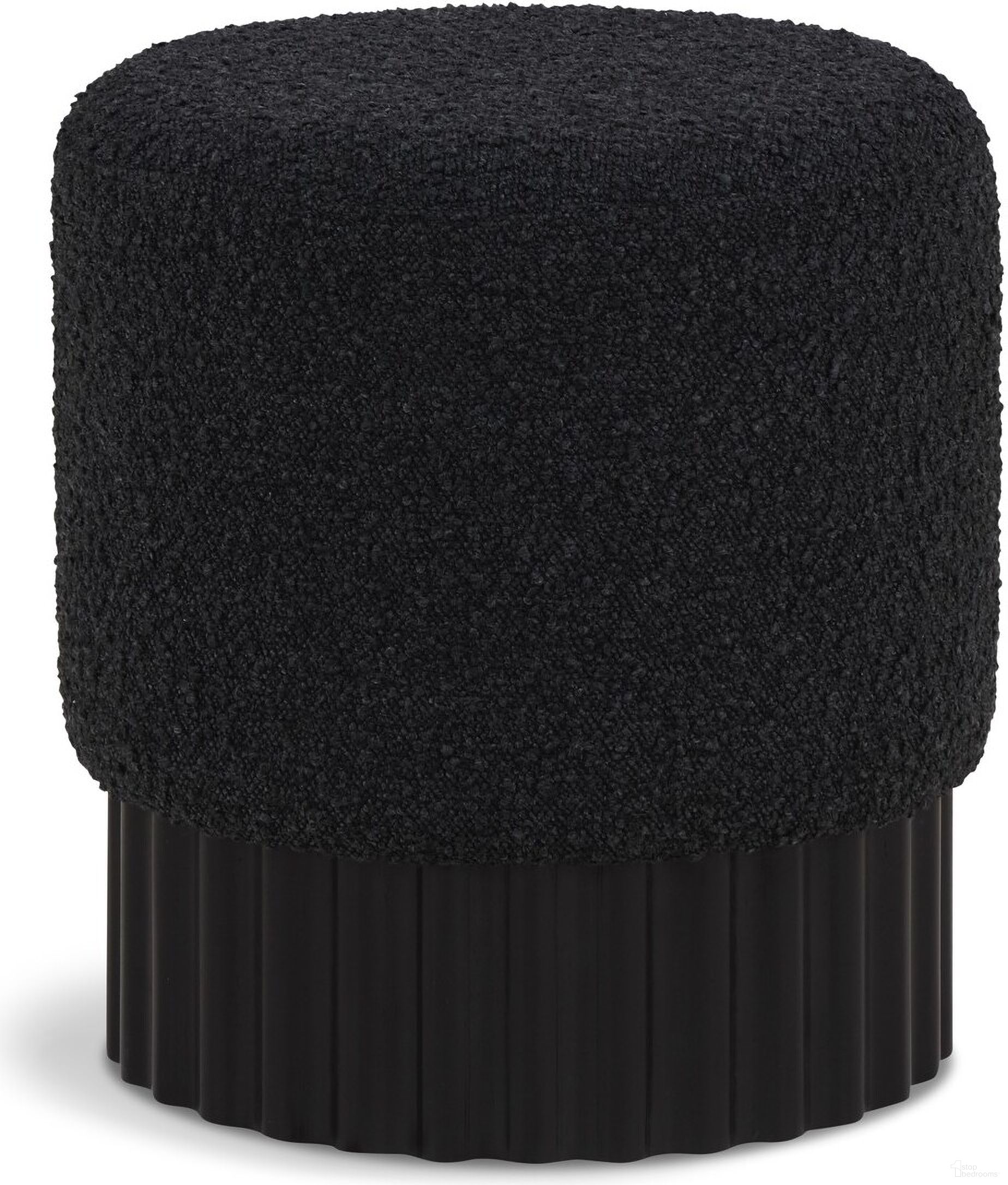The appearance of Veranda Boucle Fabric Ottoman In Black designed by Meridian in the transitional interior design. This black piece of furniture  was selected by 1StopBedrooms from Veranda Collection to add a touch of cosiness and style into your home. Sku: 22046Black. Material: Boucle.