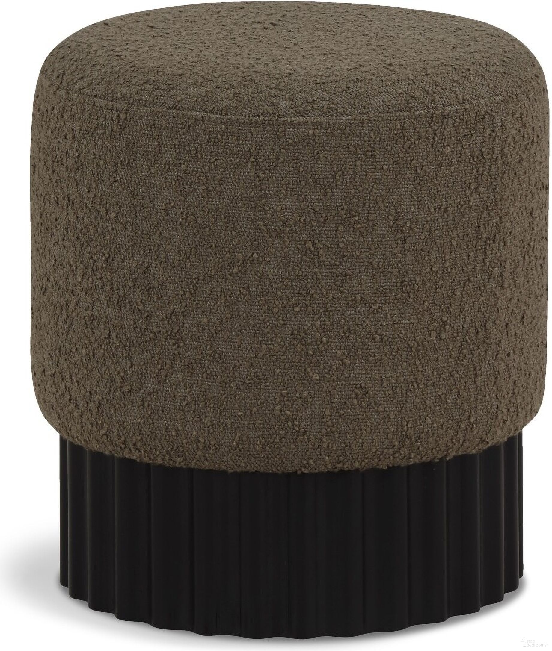 The appearance of Veranda Boucle Fabric Ottoman In Olive/Black designed by Meridian in the transitional interior design. This olive piece of furniture was selected by 1StopBedrooms from Veranda Collection to add a touch of cosiness and style into your home. Sku: 22046Olive. Material: Rubberwood.