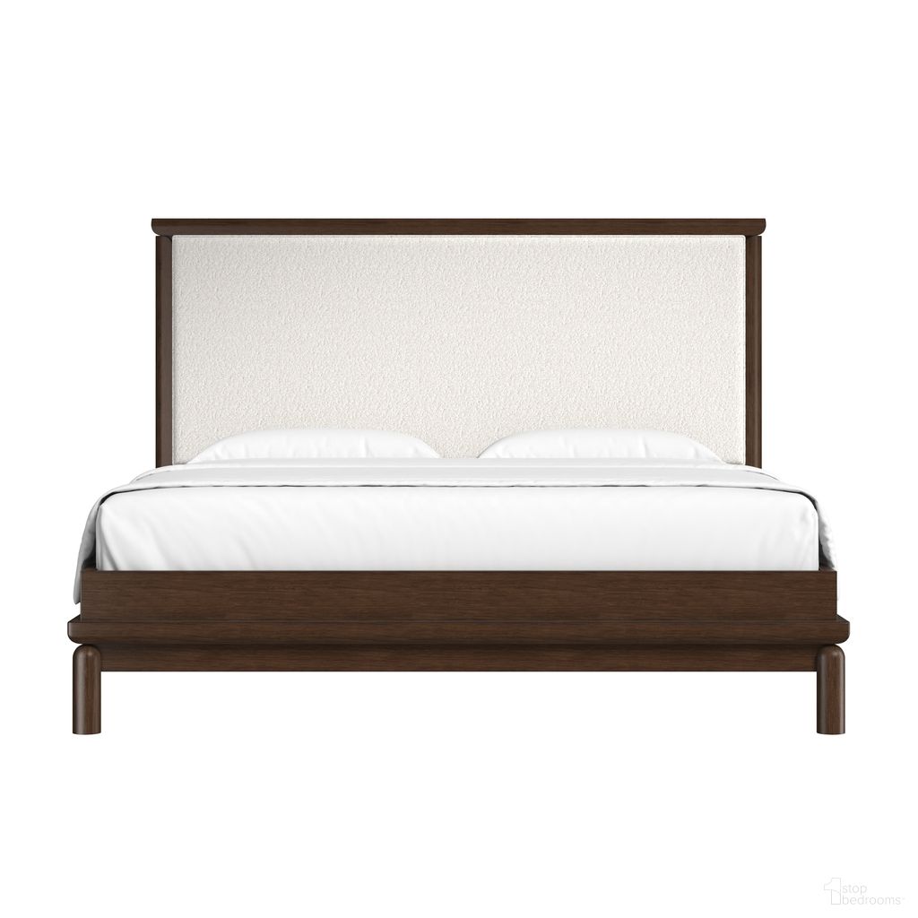 The appearance of Verge King Upholstered Bed In Brown and Walnut designed by A.R.T. in the traditional interior design. This brown and walnut piece of furniture was selected by 1StopBedrooms from Verge Collection to add a touch of cosiness and style into your home. Sku: 337125-1960RS;337126-1960FB;337126-1960HB. Bed Size: King. Material: Poplar Solid. Bed Type: Upholstered Bed.