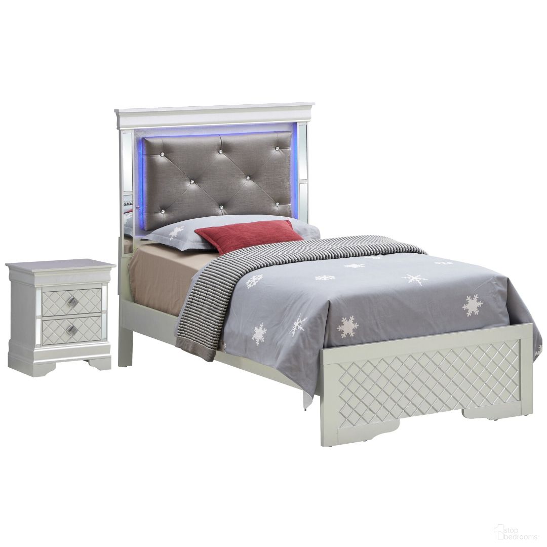 The appearance of Verona Youth Panel Bedroom Set In Silver Champagne designed by Glory in the modern / contemporary interior design. This silver champagne piece of furniture  was selected by 1StopBedrooms from Verona Collection to add a touch of cosiness and style into your home. Sku: G6700C-TB3;G6700-N. Bed Size: Full. Material: Wood Veneer.