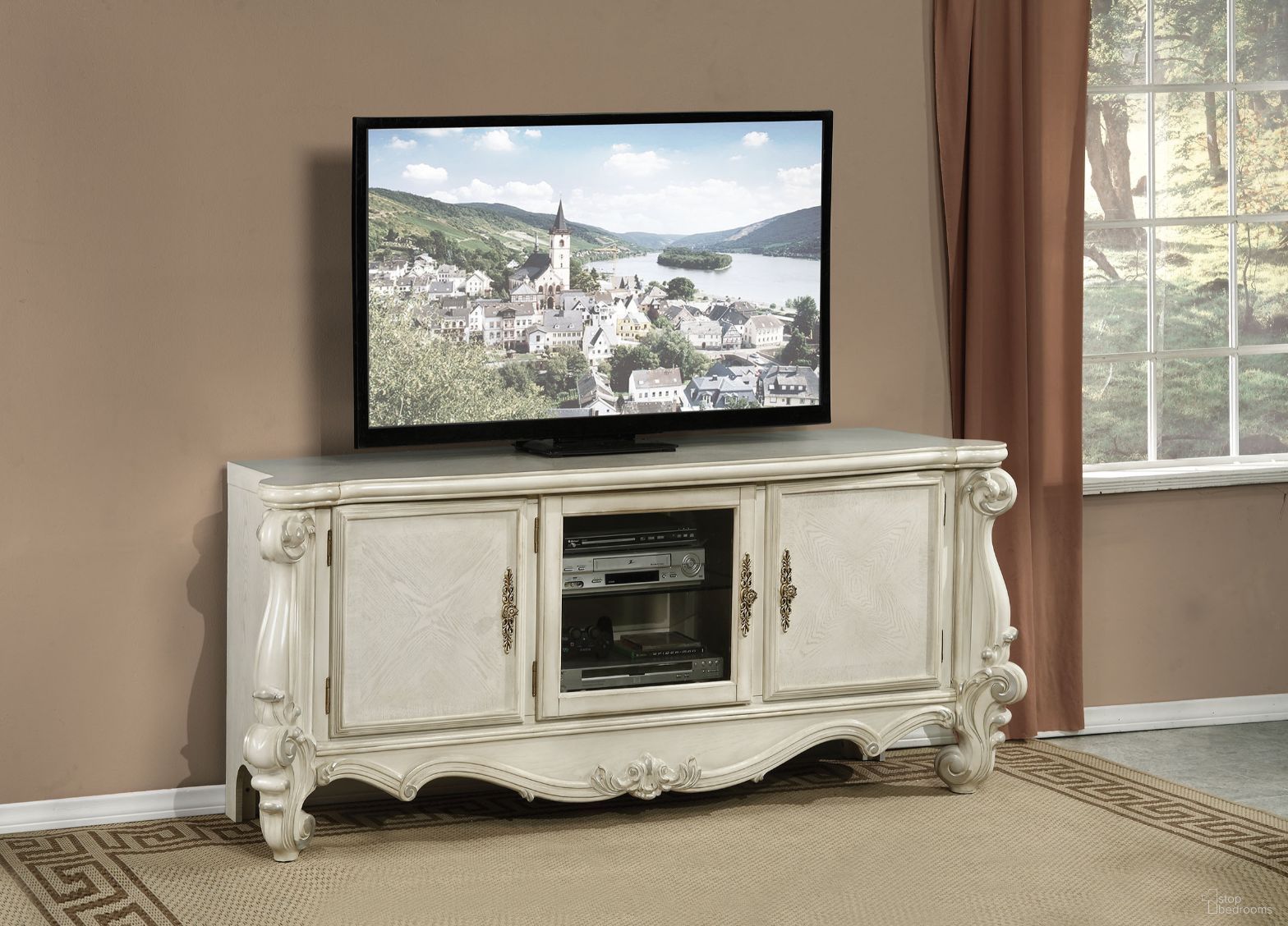 The appearance of Versailles TV Console (Bone White) designed by ACME in the rustic / southwestern interior design. This white piece of furniture was selected by 1StopBedrooms from Versailles Collection to add a touch of cosiness and style into your home. Sku: 91324. Material: Glass.