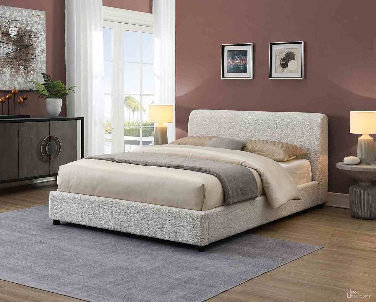 Vertham Eastern King Bed In White