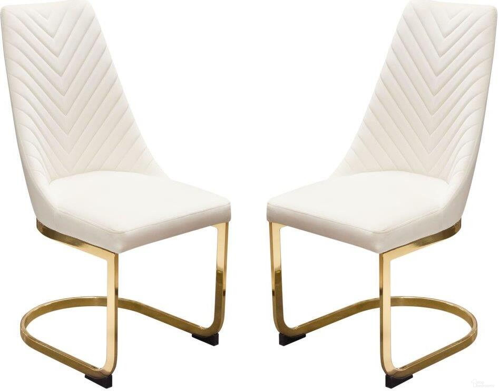 The appearance of Vogue Dining Chairs Set of 2 In Cream Velvet With Polished Gold Metal Base designed by Diamond Sofa in the modern / contemporary interior design. This cream piece of furniture was selected by 1StopBedrooms from Vogue Collection to add a touch of cosiness and style into your home. Sku: VOGUE2DCCM2PK. Material: Velvet. Chair Type: Side Chair.