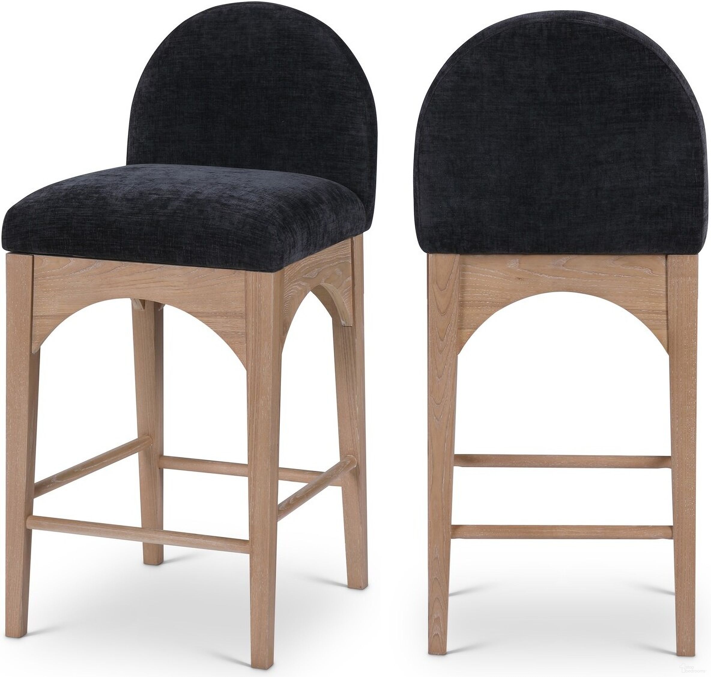 The appearance of Waldorf Chenille Fabric Stool In Black/Natural designed by Meridian in the modern / contemporary interior design. This black piece of furniture was selected by 1StopBedrooms from Waldorf Collection to add a touch of cosiness and style into your home. Sku: 390Black-C. Material: Wood.
