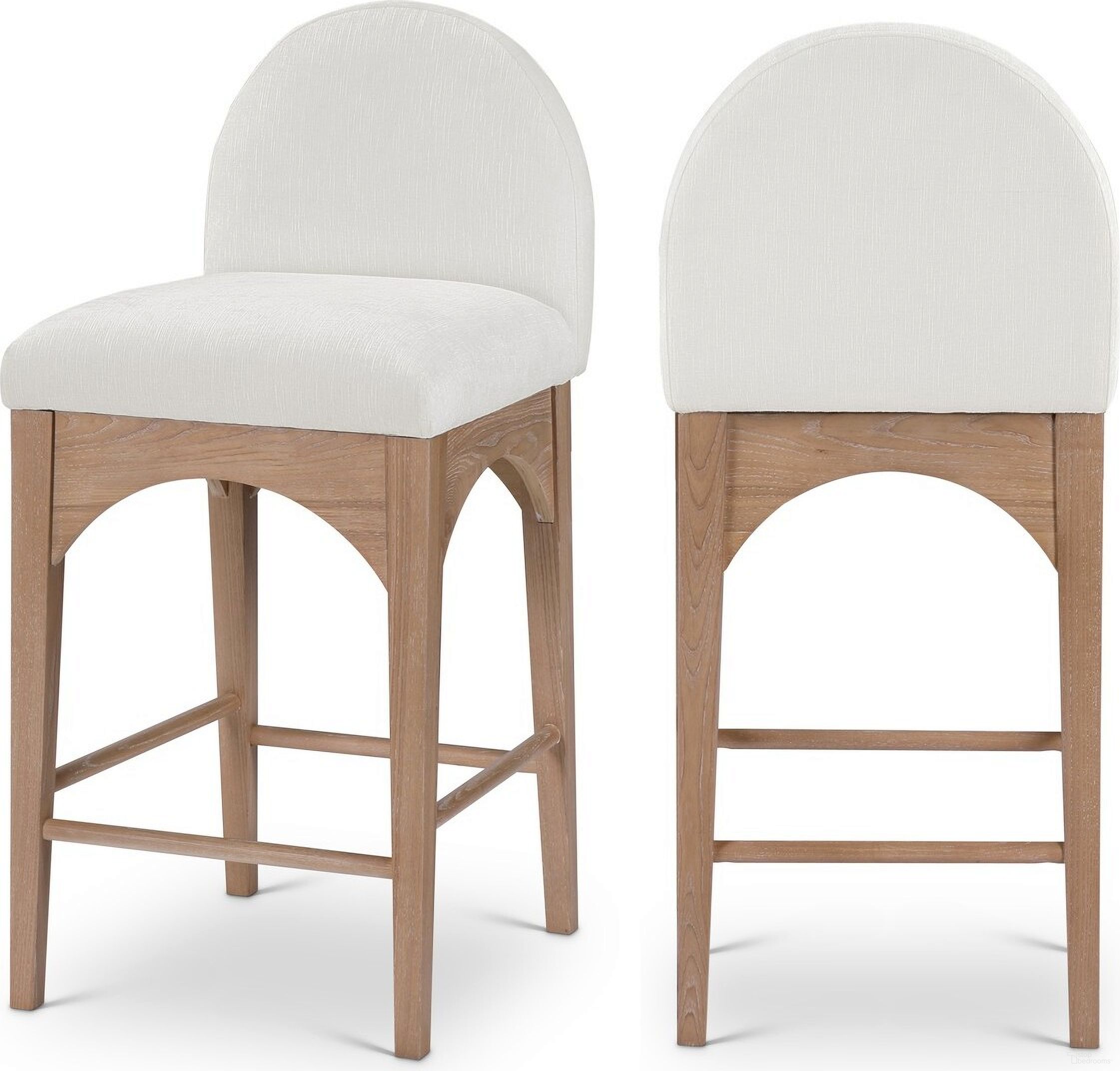 The appearance of Waldorf Chenille Fabric Stool In Cream/Natural designed by Meridian in the modern / contemporary interior design. This cream piece of furniture was selected by 1StopBedrooms from Waldorf Collection to add a touch of cosiness and style into your home. Sku: 390Cream-C. Material: Wood.