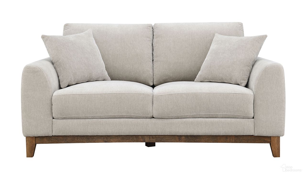 The appearance of Watton Loveseat In Light Gray designed by Furniture of America in the modern / contemporary interior design. This light gray piece of furniture  was selected by 1StopBedrooms from Watton Collection to add a touch of cosiness and style into your home. Sku: FM64008TP-LV. Material: Chenille.