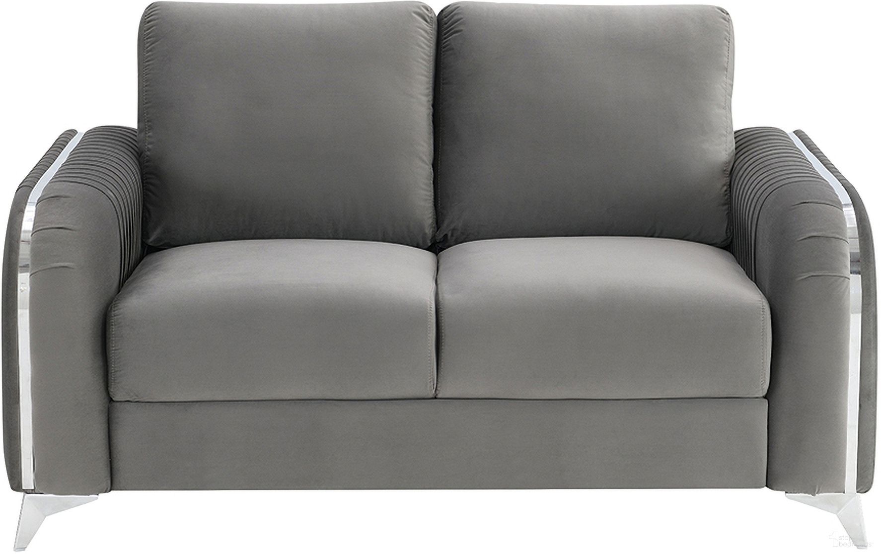 The appearance of Wenona Loveseat In Gray Velvet designed by ACME in the modern / contemporary interior design. This gray velvet piece of furniture  was selected by 1StopBedrooms from Wenona Collection to add a touch of cosiness and style into your home. Sku: LV01711-1;LV01711-2. Material: Wood.