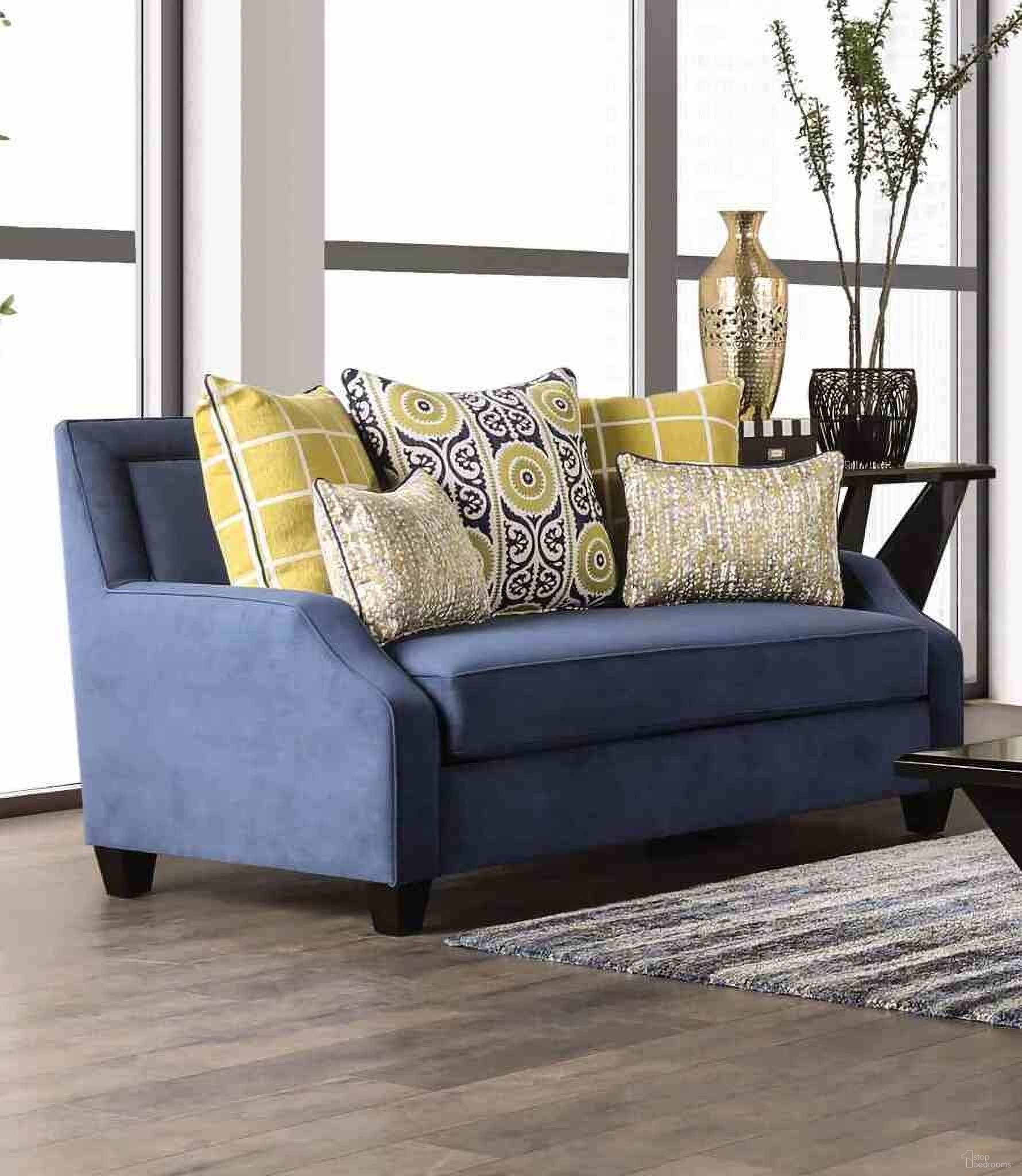 The appearance of West Brompton Loveseat In Yellow and Navy designed by Furniture of America in the transitional interior design. This yellow/navy piece of furniture was selected by 1StopBedrooms from West Brompton Collection to add a touch of cosiness and style into your home. Sku: SM2274-LV. Material: Velvet.