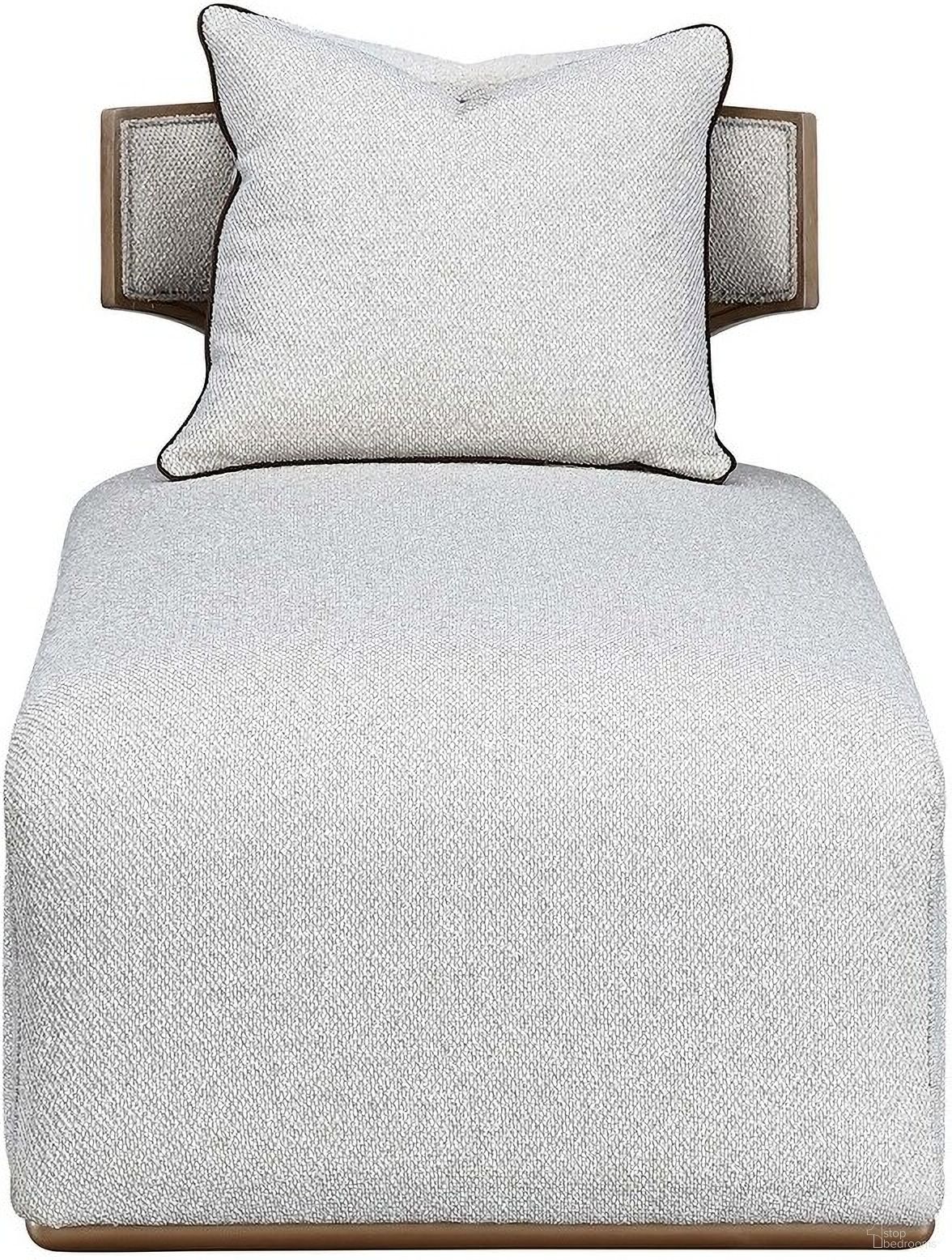 The appearance of West Kensington Chaise In Sea Salt Caramel designed by Michael Amini in the modern / contemporary interior design. This sea salt caramel piece of furniture was selected by 1StopBedrooms from West Kensington Collection to add a touch of cosiness and style into your home. Sku: 9096841-BUFF-147. Material: Solid Wood.