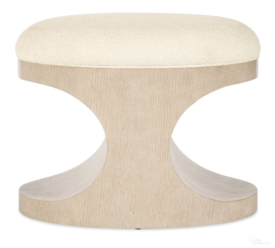 The appearance of Westwood Bench In Beige designed by Hooker in the modern / contemporary interior design. This beige piece of furniture  was selected by 1StopBedrooms from Westwood Collection to add a touch of cosiness and style into your home. Sku: 6133-50001-80. Material: Resin.