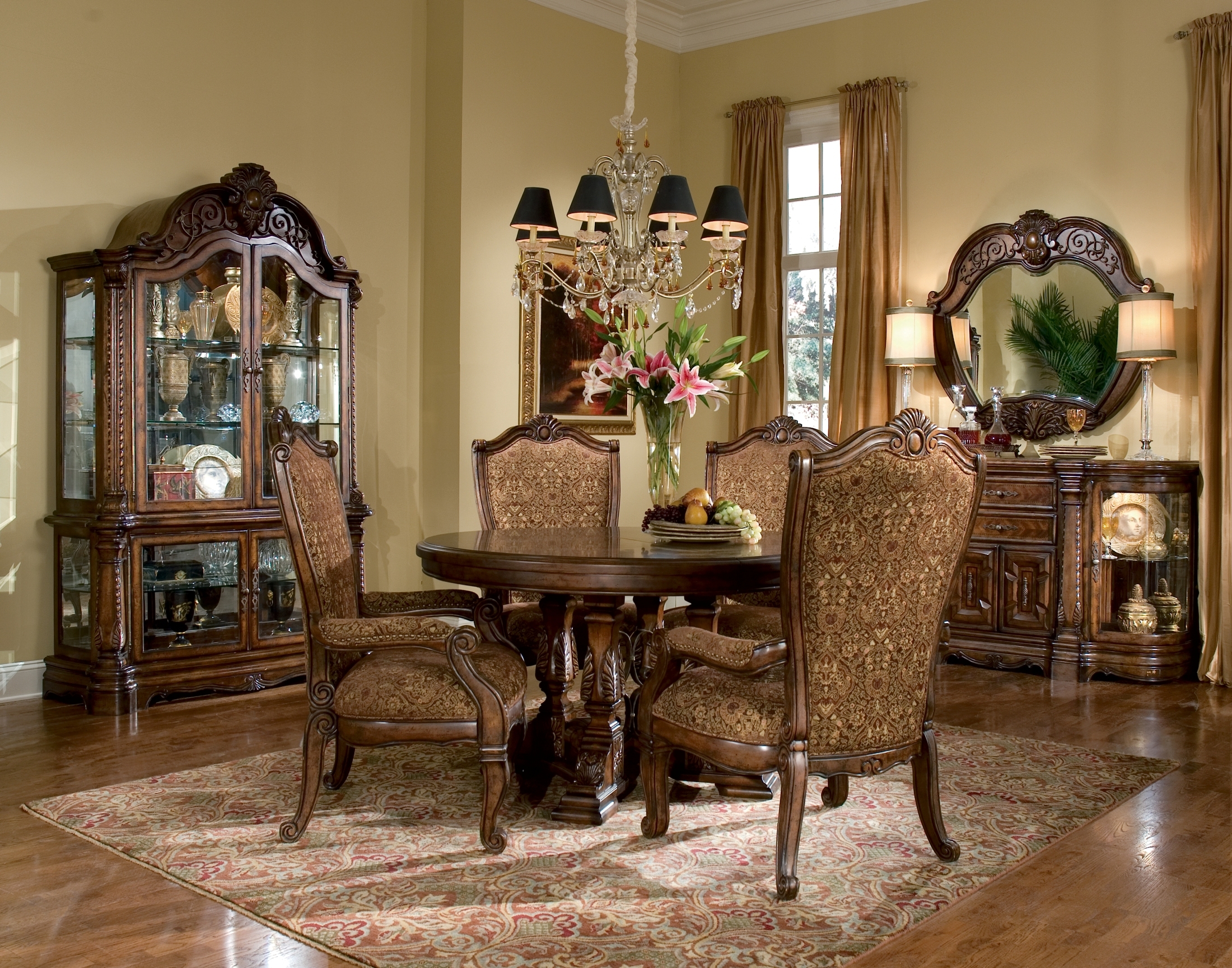 Windsor dining hotsell room set