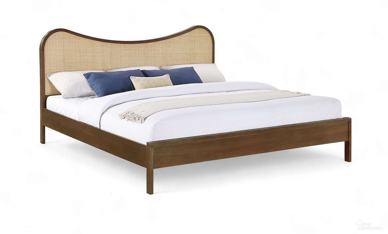 The appearance of Windsor Solid Wood King Bed In Brown designed by Meridian in the transitional interior design. This brown piece of furniture was selected by 1StopBedrooms from Windsor Collection to add a touch of cosiness and style into your home. Sku: 66072Brown-K Box 1/3 (Headboard);66072Brown-K Box 2/3 (Footboard / Slats);66072Brown-K Box 3/3 (Rails). Bed Type: Platform Bed. Bed Size: King. Material: Rubberwood.