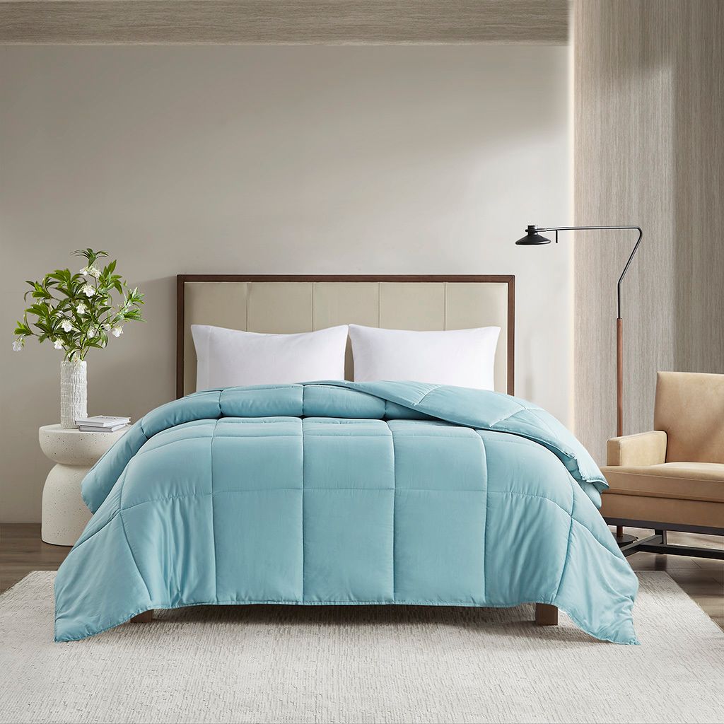 The appearance of Winfield 300 Thread Count Cotton Shell Luxury Down Alternative Twin/Twin XL Comforter In Teal designed by Olliix in the transitional interior design. This teal piece of furniture was selected by 1StopBedrooms from Winfield Collection to add a touch of cosiness and style into your home. Sku: MP10-8364. Bed Size: Twin. Material: Cotton.