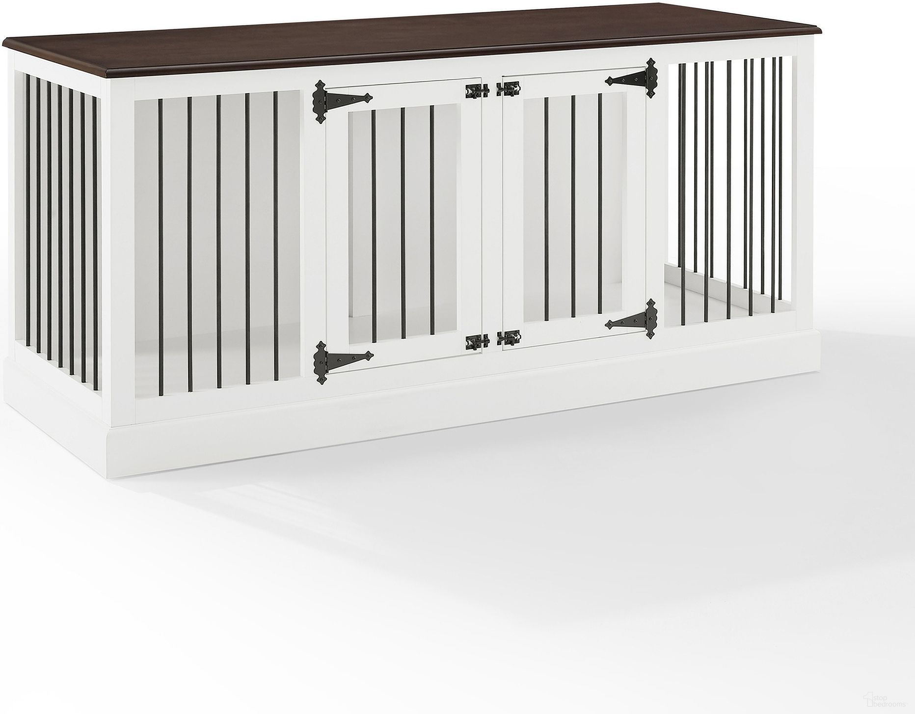 The appearance of Winslow Medium Credenza Dog Crate In White and Dark Brown designed by Crosley Brands in the traditional interior design. This white/dark brown piece of furniture was selected by 1StopBedrooms from Winslow Collection to add a touch of cosiness and style into your home. Sku: CF4501-WH. Material: Plywood.