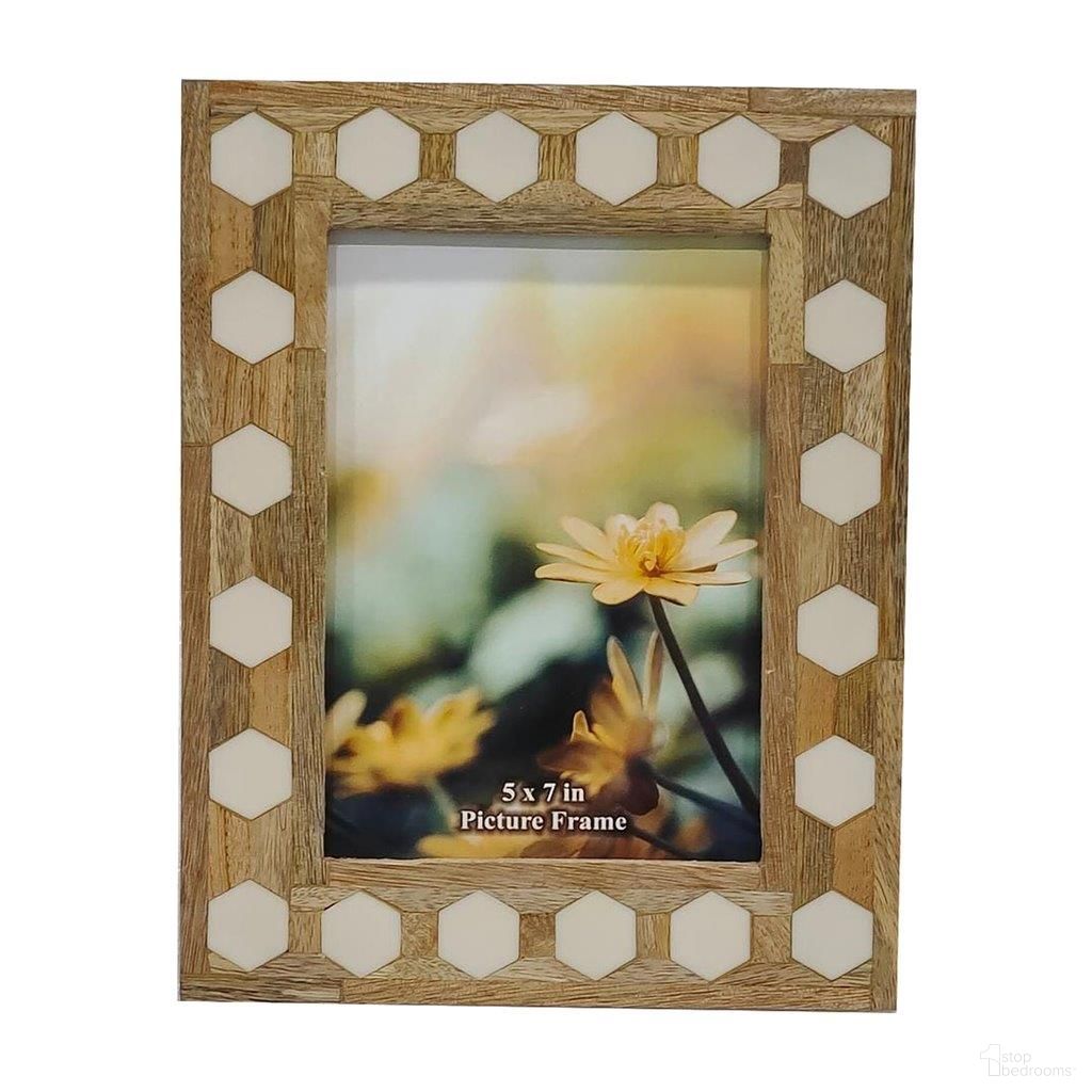 The appearance of Wood And Resin 5 x 7 Hexagon Frame In White designed by Sagebrook Home in the modern / contemporary interior design. This white piece of furniture was selected by 1StopBedrooms from to add a touch of cosiness and style into your home. Sku: 17915-02. Material: Resin.