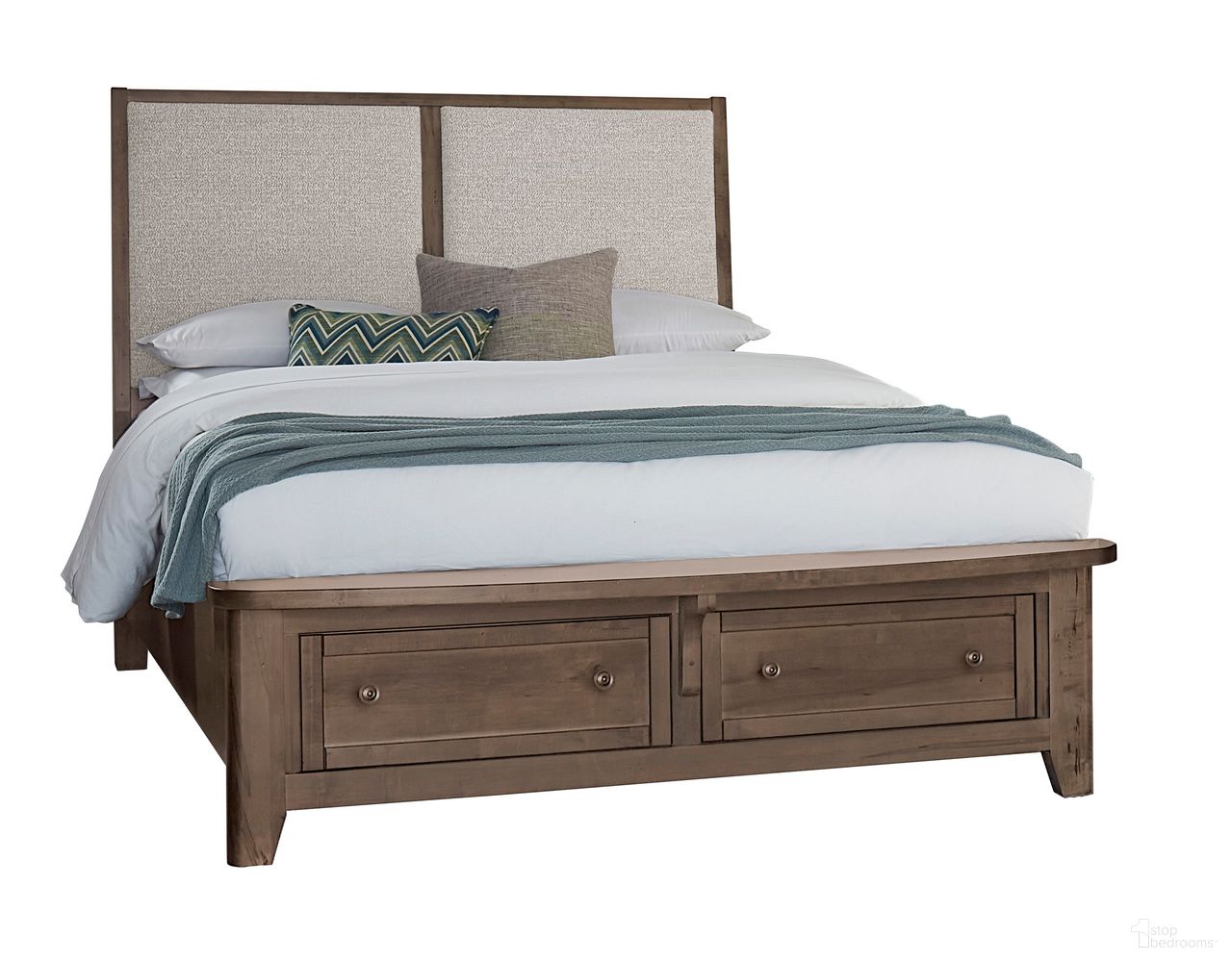 The appearance of Woodbridge Queen Upholstered Bed With Storage In Dark Cashmere and Grey designed by Vaughan Bassett in the transitional interior design. This dark cashmere and grey piece of furniture was selected by 1StopBedrooms from Woodbridge Collection to add a touch of cosiness and style into your home. Sku: 820-551;820-052;820-050B;820-502;TT-555T. Bed Size: Queen. Material: Maple. Bed Type: Upholstered Bed.