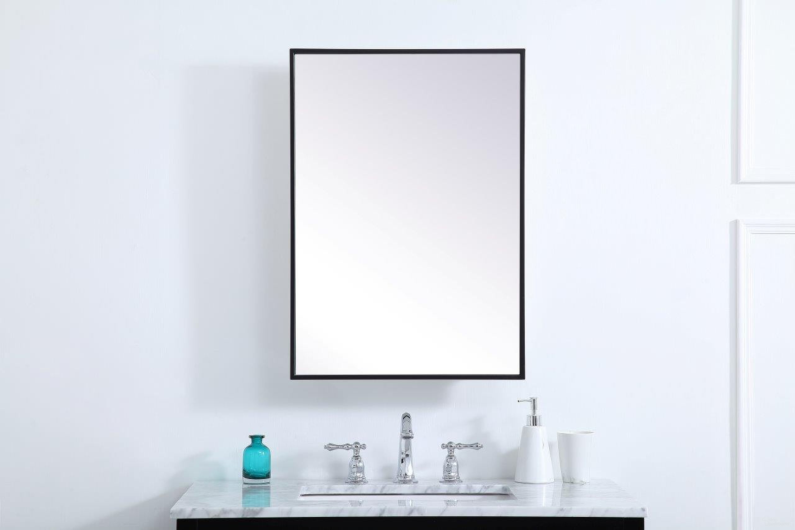Elegant Lighting Wyn Medicine Cabinet - Thumbnail 4