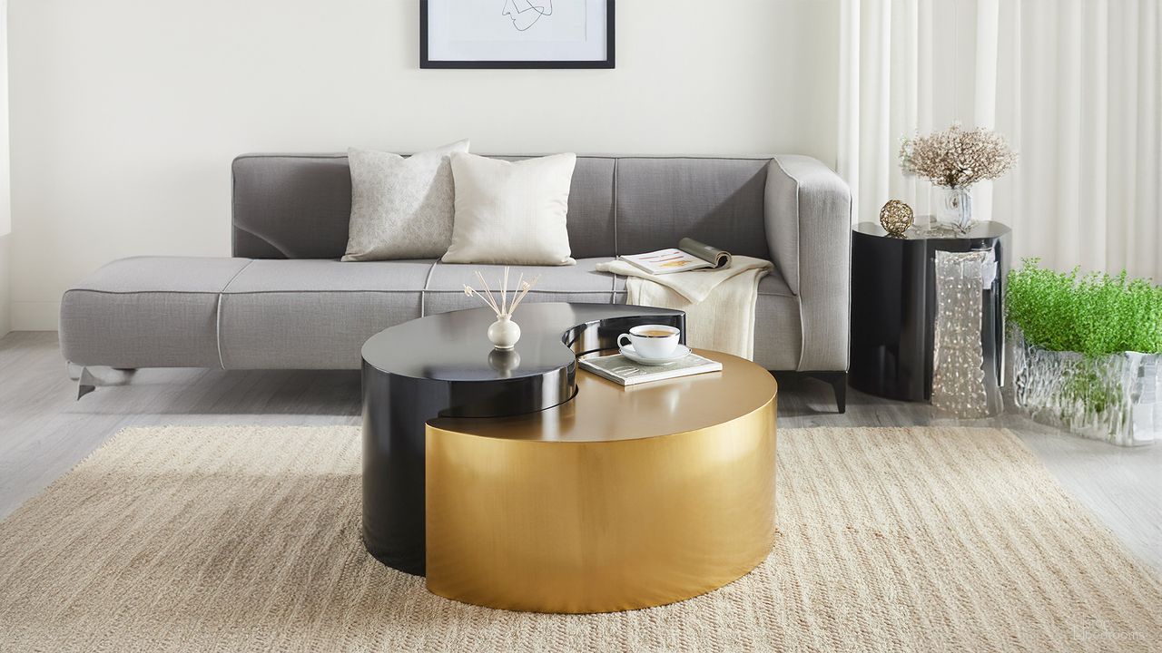 Ying Yang Coffee Table In Black and Gold