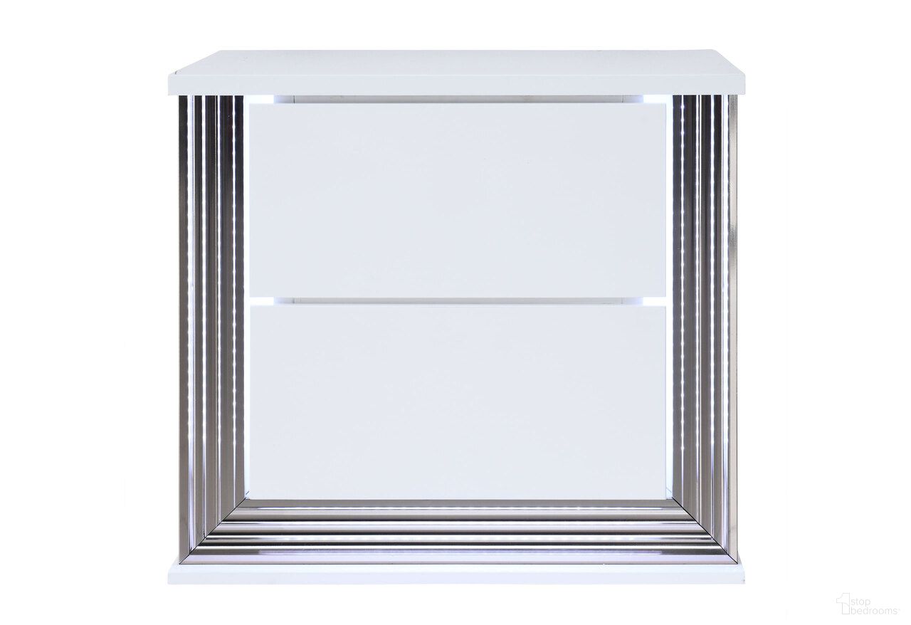 The appearance of Ylime Nightstand with LED In Smooth White designed by Global Furniture USA in the modern / contemporary interior design. This smooth white piece of furniture was selected by 1StopBedrooms from Ylime Collection to add a touch of cosiness and style into your home. Sku: YLIME-SMOOTH WHITE-NS W/ LED & USB. Material: Chip Board.