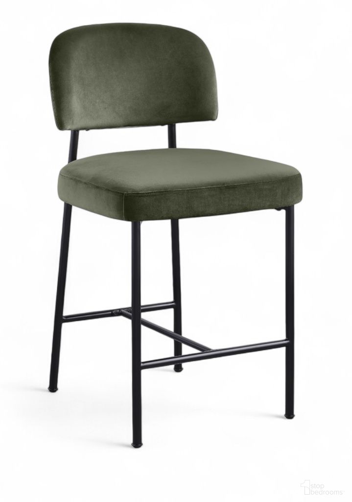 The appearance of Zarelle Performance Fabric Upholstered Counter Stool Set of 2 In Green designed by Meridian in the modern / contemporary interior design. This green piece of furniture was selected by 1StopBedrooms from Zarelle Collection to add a touch of cosiness and style into your home. Sku: 88022Green-C. Material: Foam.