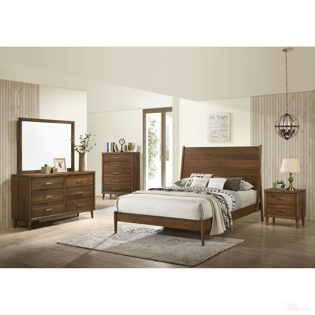 Zuma Panel Bedroom Set In Walnut
