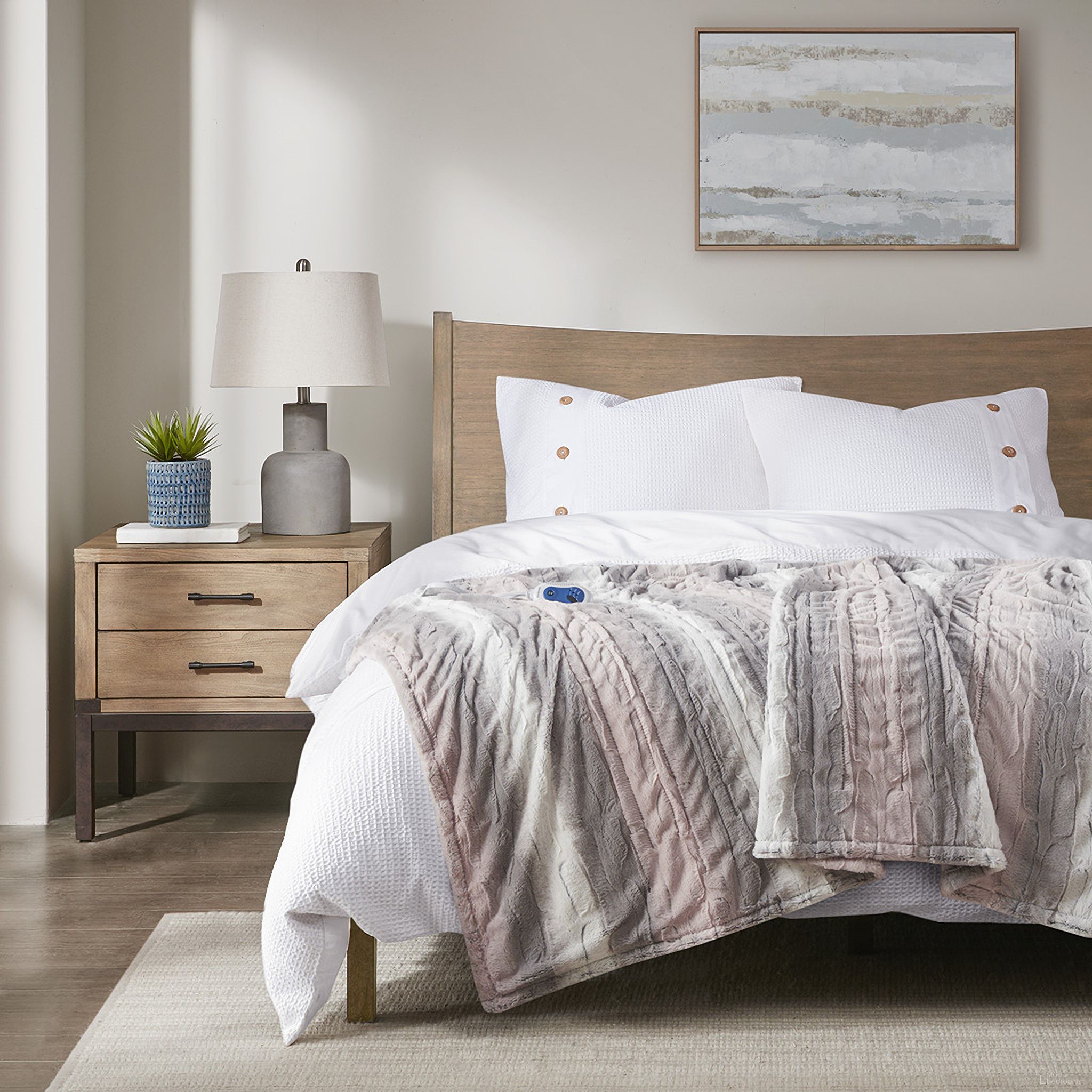 The appearance of Zuri Polyster Oversized Faux Tip Dye Heated Throw In Blush/Grey designed by Olliix in the transitional interior design. This blush/grey piece of furniture was selected by 1StopBedrooms from Zuri Collection to add a touch of cosiness and style into your home. Sku: BR54-2863. Material: Polyester.