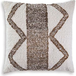 The appearance of Brettwood Pillow Set of 4 In Brown and Ivory designed by Signature Design by Ashley in the interior design. This piece of furniture was selected by 1StopBedrooms from to add a touch of cosiness and style into your home. Sku: ASL-A1001125.