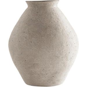 The appearance of Hannela Antique Tan Small Vase designed by Signature Design by Ashley in the interior design. This piece of furniture was selected by 1StopBedrooms from to add a touch of cosiness and style into your home. Sku: ASL-A2000513.