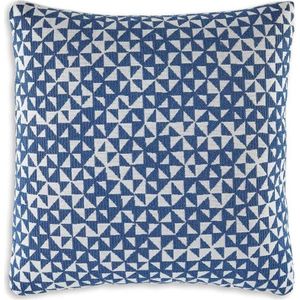 The appearance of Jaycott Next-Gen Nuvella Pillow Set of 4 In Blue and White designed by Signature Design by Ashley in the interior design. This piece of furniture was selected by 1StopBedrooms from to add a touch of cosiness and style into your home. Sku: ASL-A1900001.
