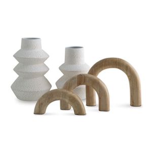 The appearance of Maddwarth Accessory Set Set of 5 In White and Brown designed by Signature Design by Ashley in the interior design. This piece of furniture was selected by 1StopBedrooms from to add a touch of cosiness and style into your home. Sku: ASL-A2C00214.