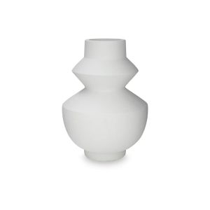 The appearance of Naveen Small Vase In White designed by Signature Design by Ashley in the interior design. This piece of furniture was selected by 1StopBedrooms from to add a touch of cosiness and style into your home. Sku: ASL-A2000870.