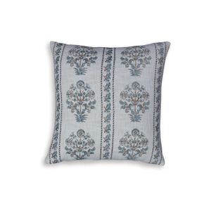 The appearance of Paulmour Pillow Set of 4 In Ivory and Green designed by Signature Design by Ashley in the interior design. This piece of furniture was selected by 1StopBedrooms from to add a touch of cosiness and style into your home. Sku: ASL-A1001105.