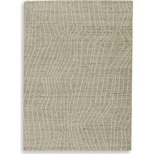 Varahill Medium Rug In Gray and Ivory
