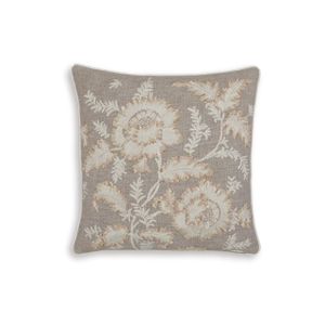 The appearance of Viveka Pillow Set of 4 In Brown and Beige designed by Signature Design by Ashley in the interior design. This piece of furniture was selected by 1StopBedrooms from to add a touch of cosiness and style into your home. Sku: ASL-A1001146.